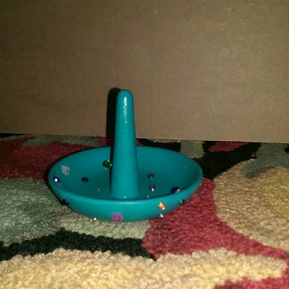 COPY - Ring Holder - Picture 1 of 4